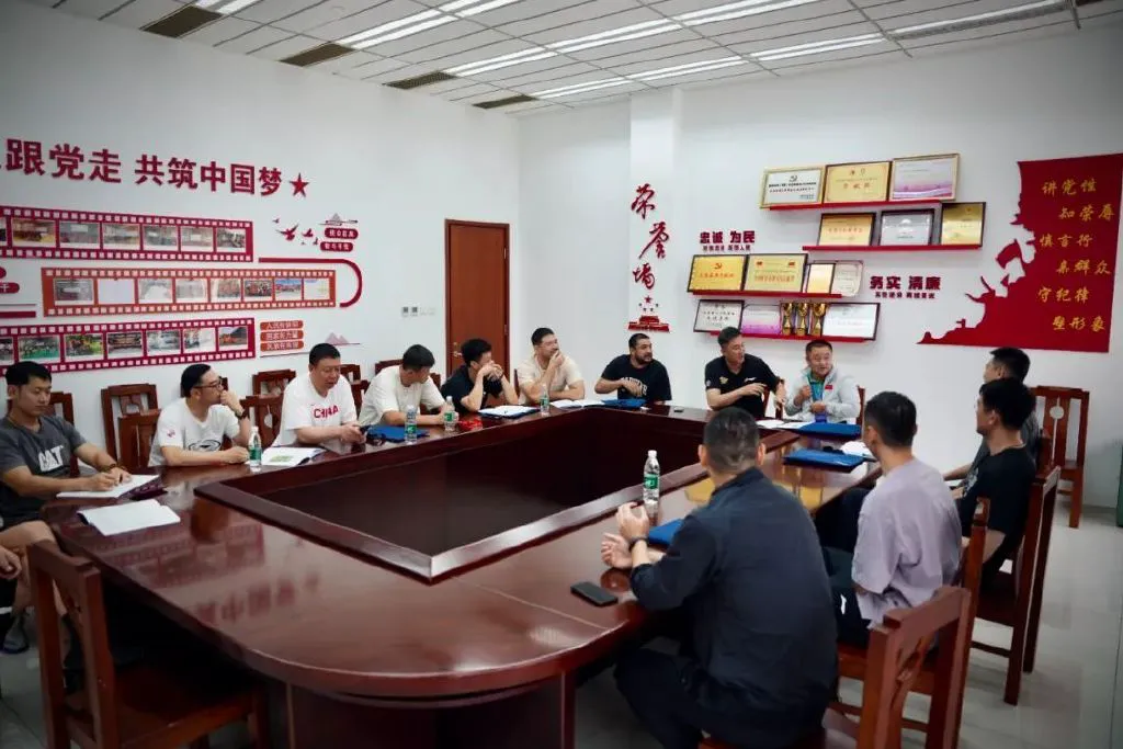 如何使用创新科技设备监测篮球运动员的训练数据_0